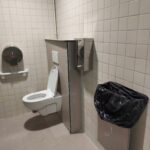 Réaménagement des sanitaires et WC (habillages de battis support WC) du complexe sportif : Le Stadium à Villeneuve-d'Ascq (59) ,réalisé par Kalysse, Leader des équipements sanitaires et vestiaires pour les complexes sportifs et Arena