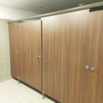 Aménagements et équipements sanitaires et vestiaires sportifs pour le complexe sportif et culturel de Clichy-la-Garenne (92), réalisé par Kalysse, Leader des équipements sanitaires pour les complexes sportifs et Arena